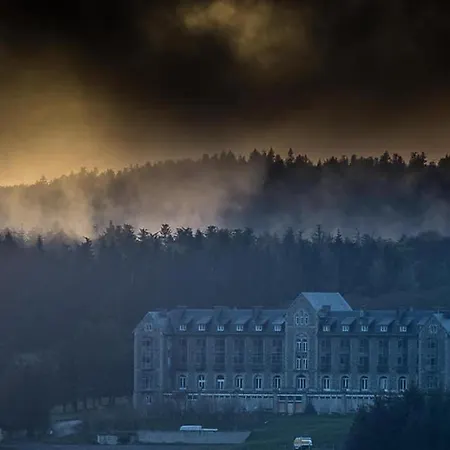 Auberge de jeunesse Le Royal Aubrac - Gîtes *